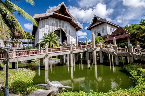  Le Musée des Écrivains de Terengganu: Un Sanctuaire pour les Amateurs de Mots et de LHistoire !