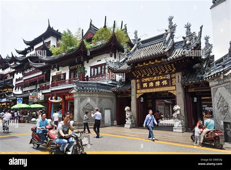 Le Temple du Dieu de la Terre ! Un joyau historique niché dans les rues animées de Zhangzhou.